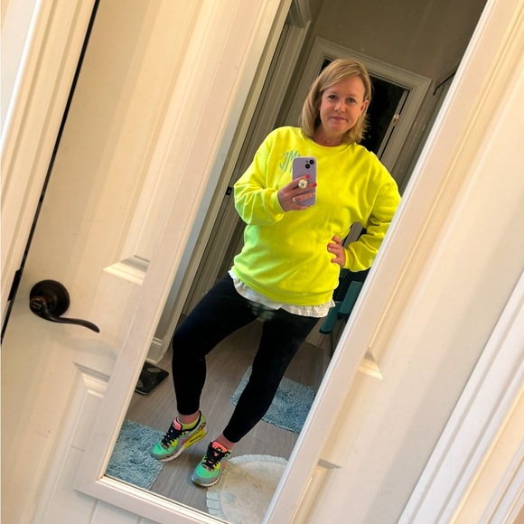 Meet your Posher, April - Picture 1 of 1